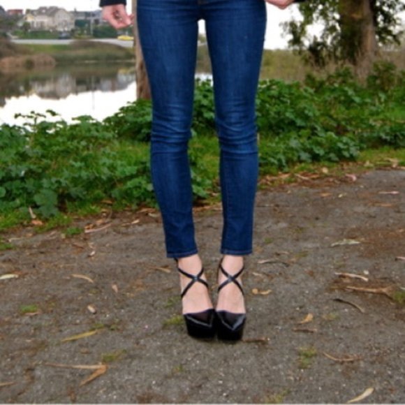 Theyskens' Theory leather pointed toe criss cross ankle strap platform wedge - Picture 3 of 11